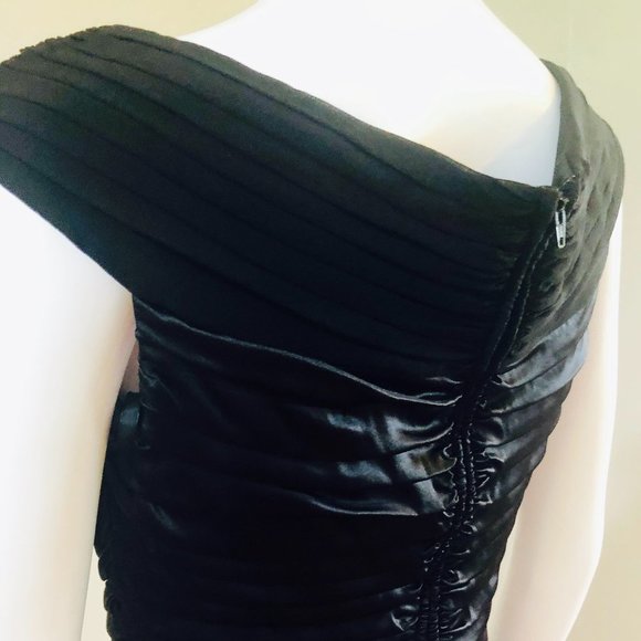 Black TADASHI SHOJI  TOP  NEW WITH TAGS! STYLE #E18611 - Picture 3 of 5